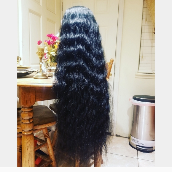 Black Curly Lace Front Wig - Picture 5 of 7